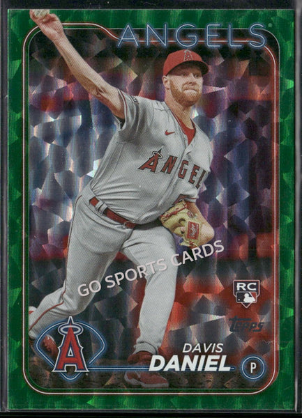 2024 Topps Series 2 Green Foil /499 Davis Daniel #592 RC
